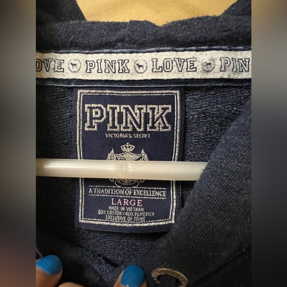 Victoria’s Secret Pink Sharing Is In Season Hoodie - Picture 6 of 6